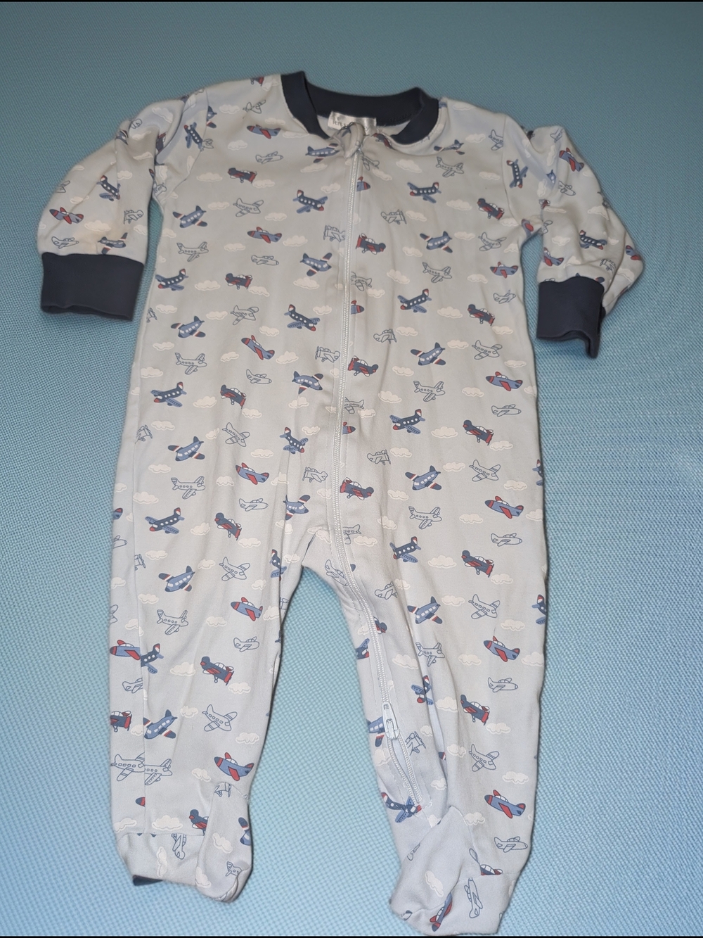 Kissy Kissy Baby-Boys Aviators Print Footie is a zippered one-piece sleeper